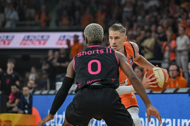 系的平衡 系的平衡